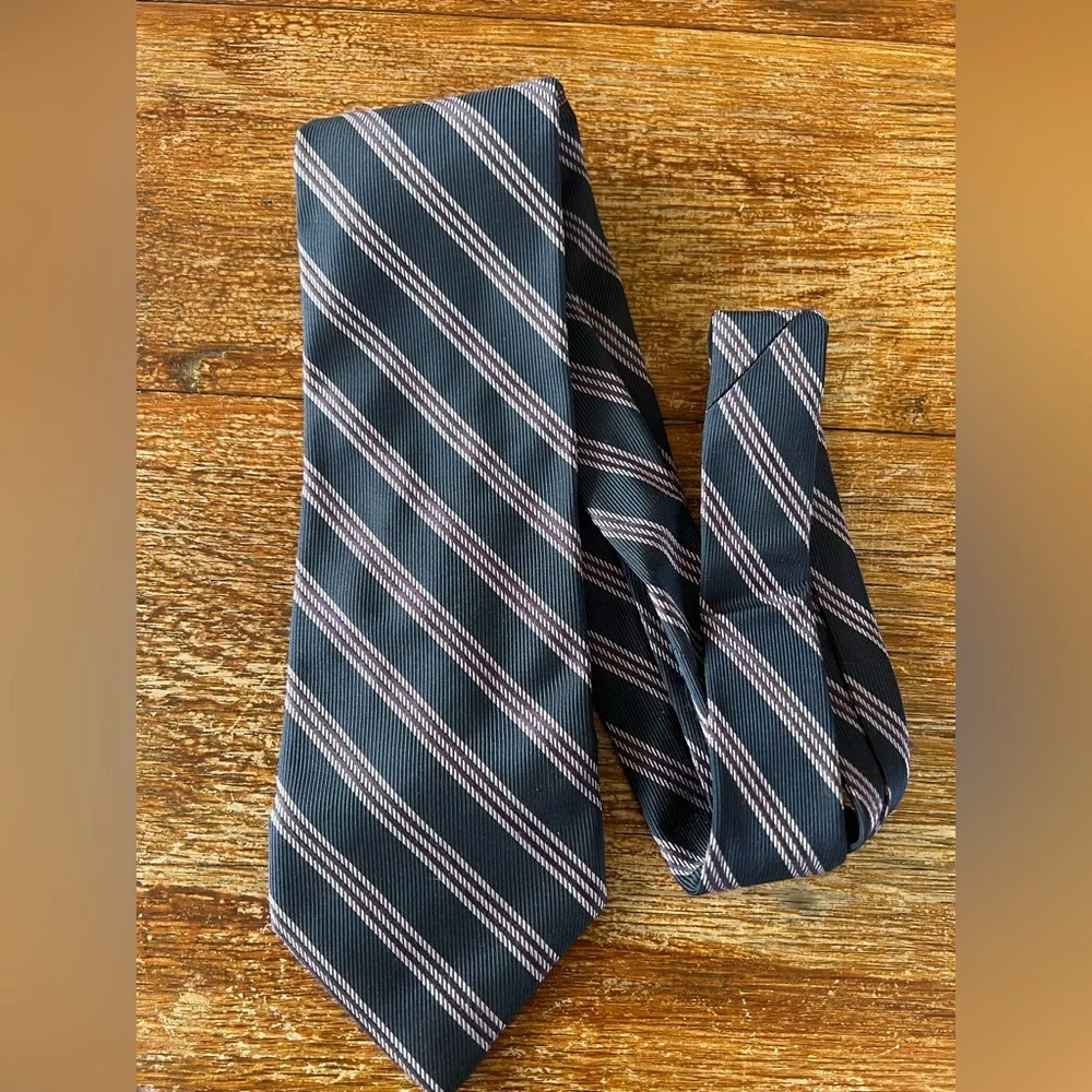 Brooks Brothers Basics Silk Tie Navy Stripes Made in USA